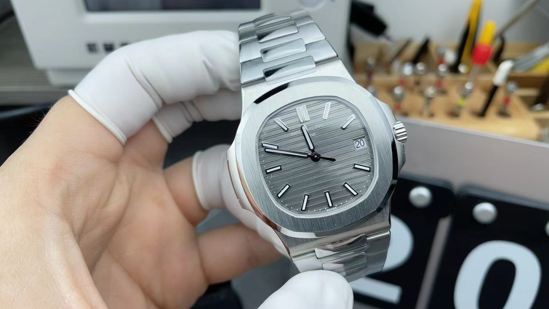 3 K factory, Nautilus 5711