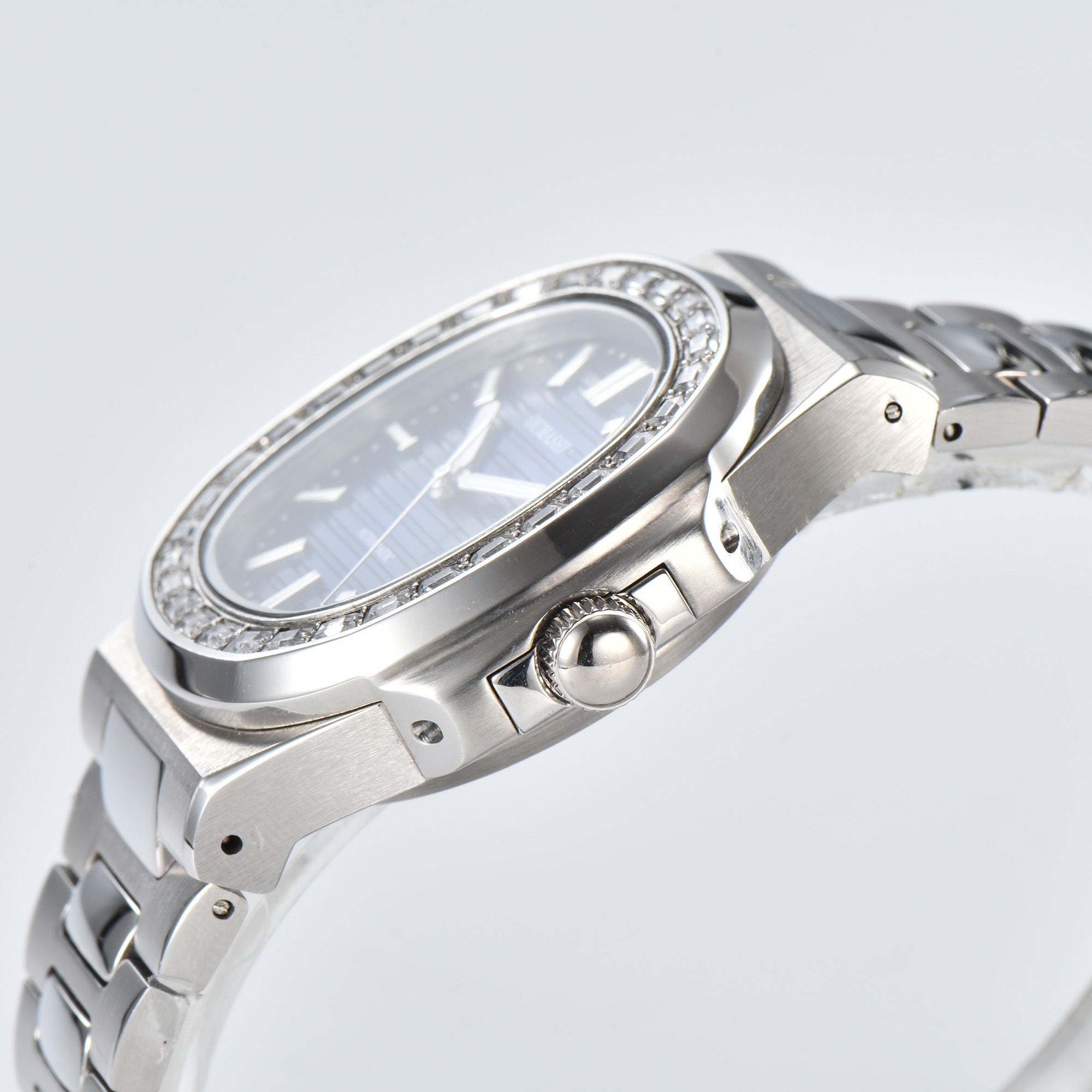 Nautilus Diamond Blue
