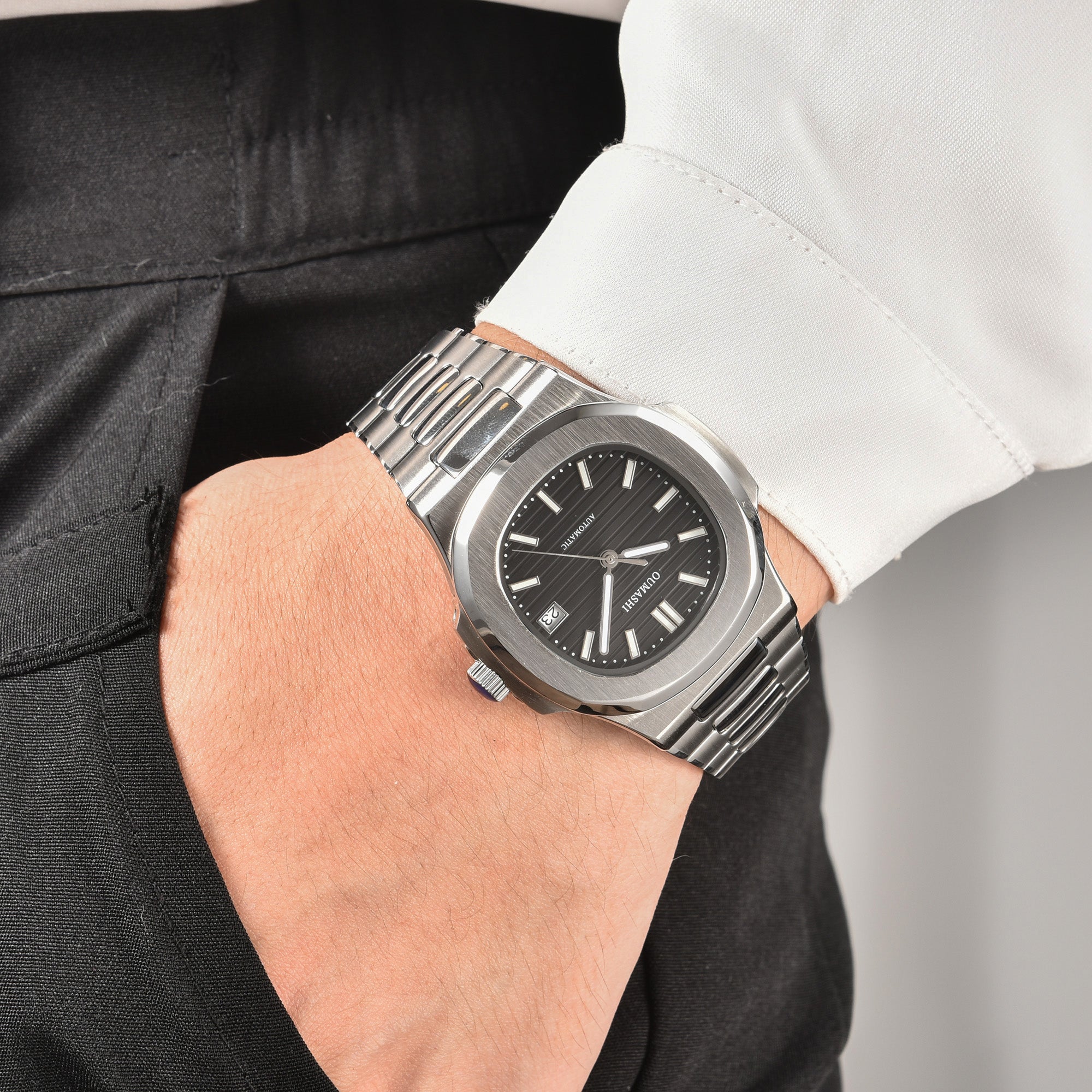 Nautilus Black