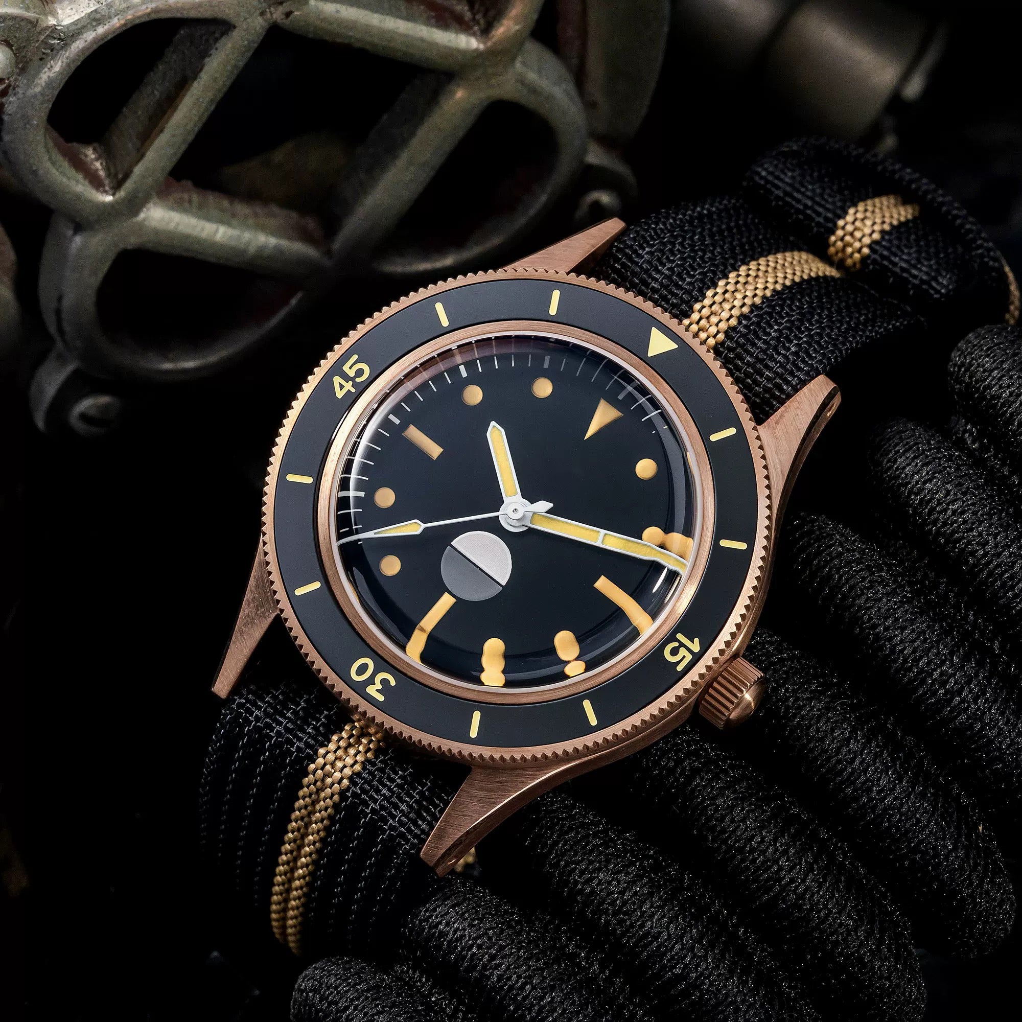 Bronze Hygrometer Diving