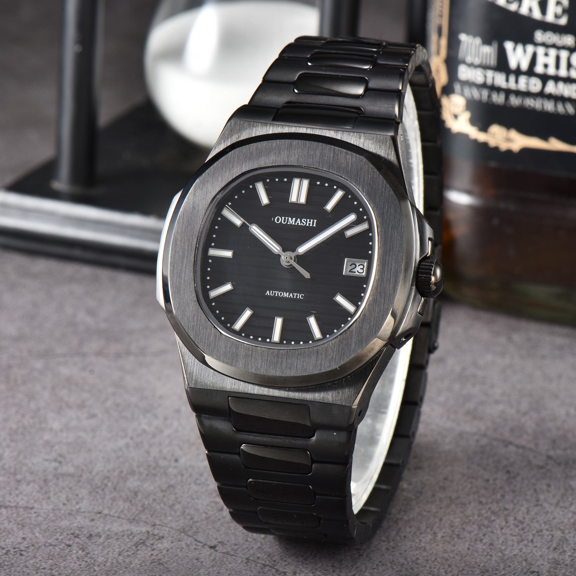 Nautilus Black