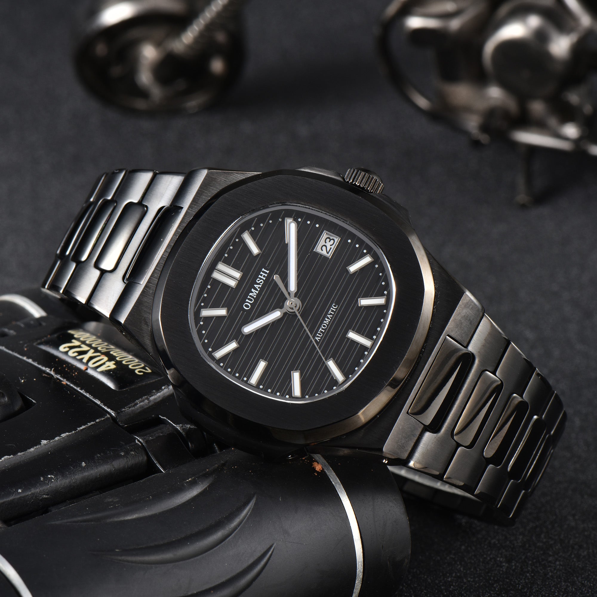 Nautilus Black