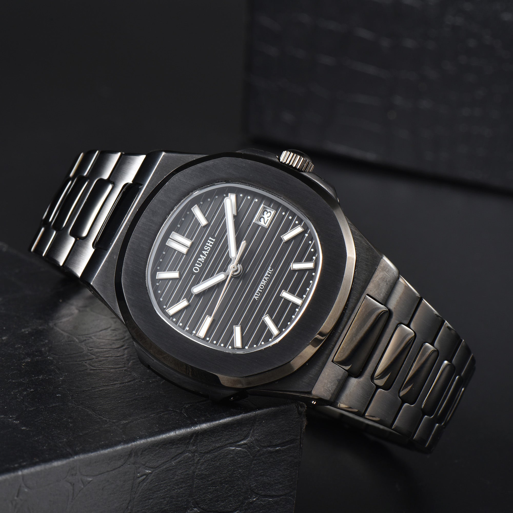 Nautilus Black